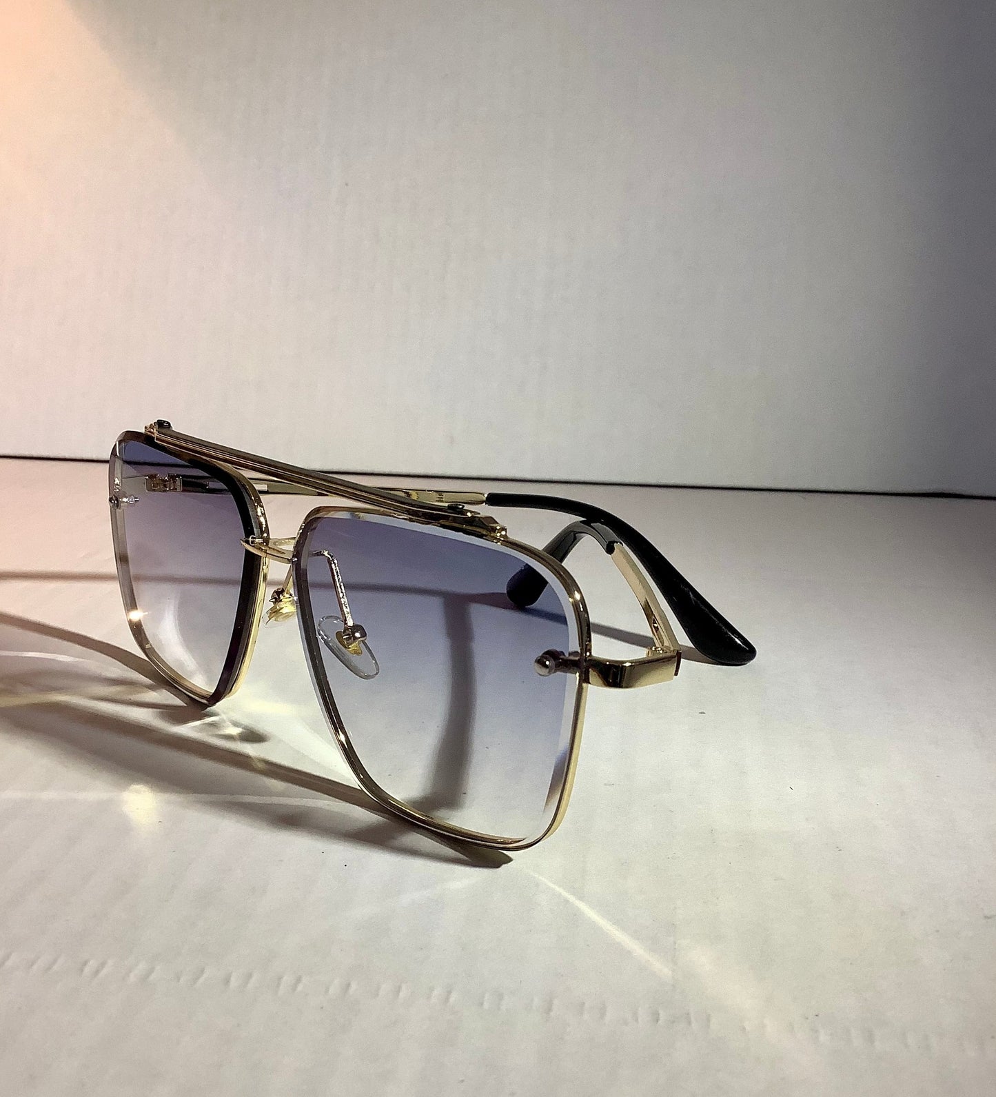 Durango sunglasses gradient blue lens