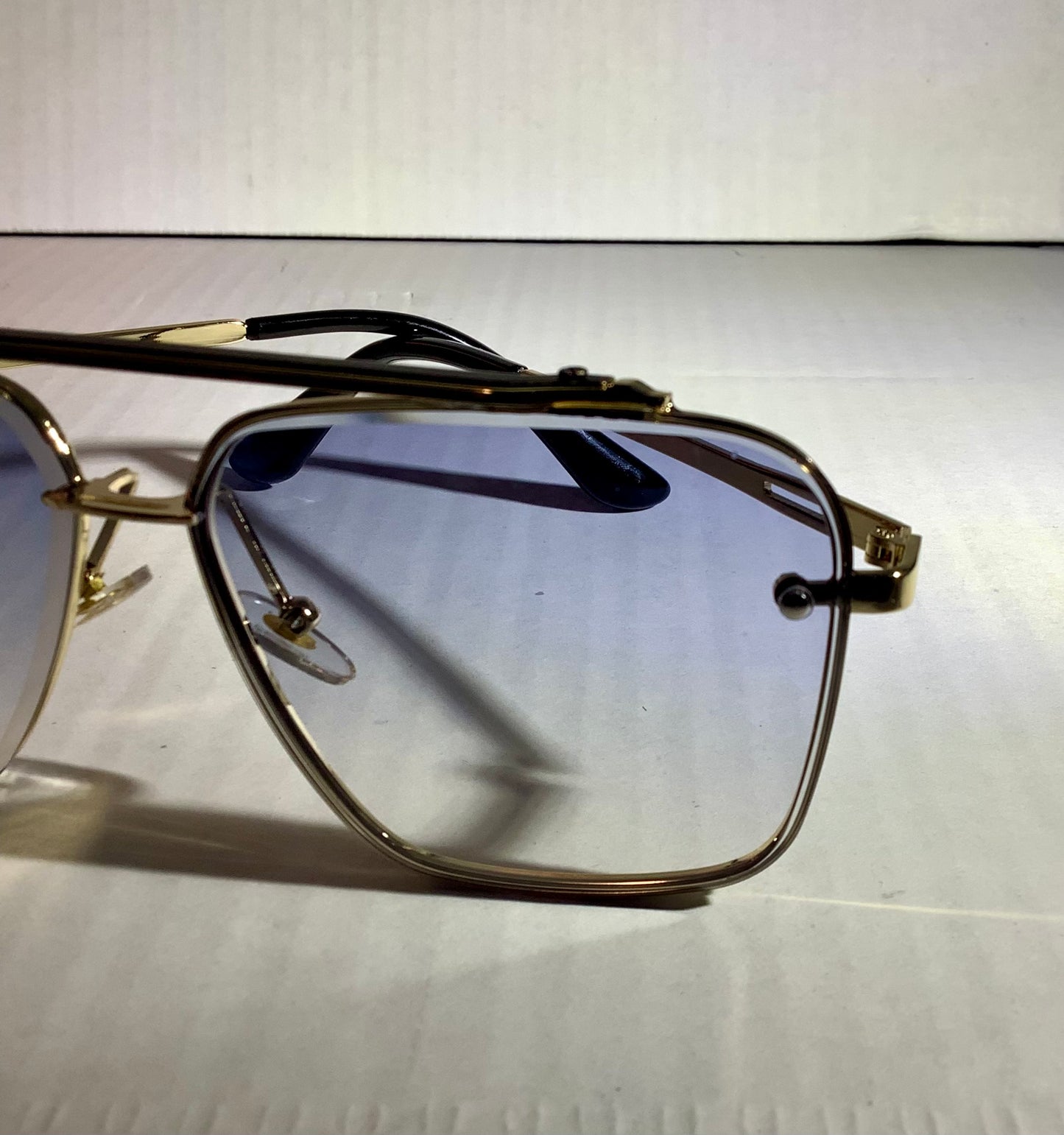 Durango sunglasses gradient blue lens
