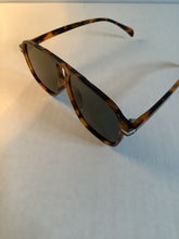 Load image into Gallery viewer, BOBBI retro aviator frames green lens