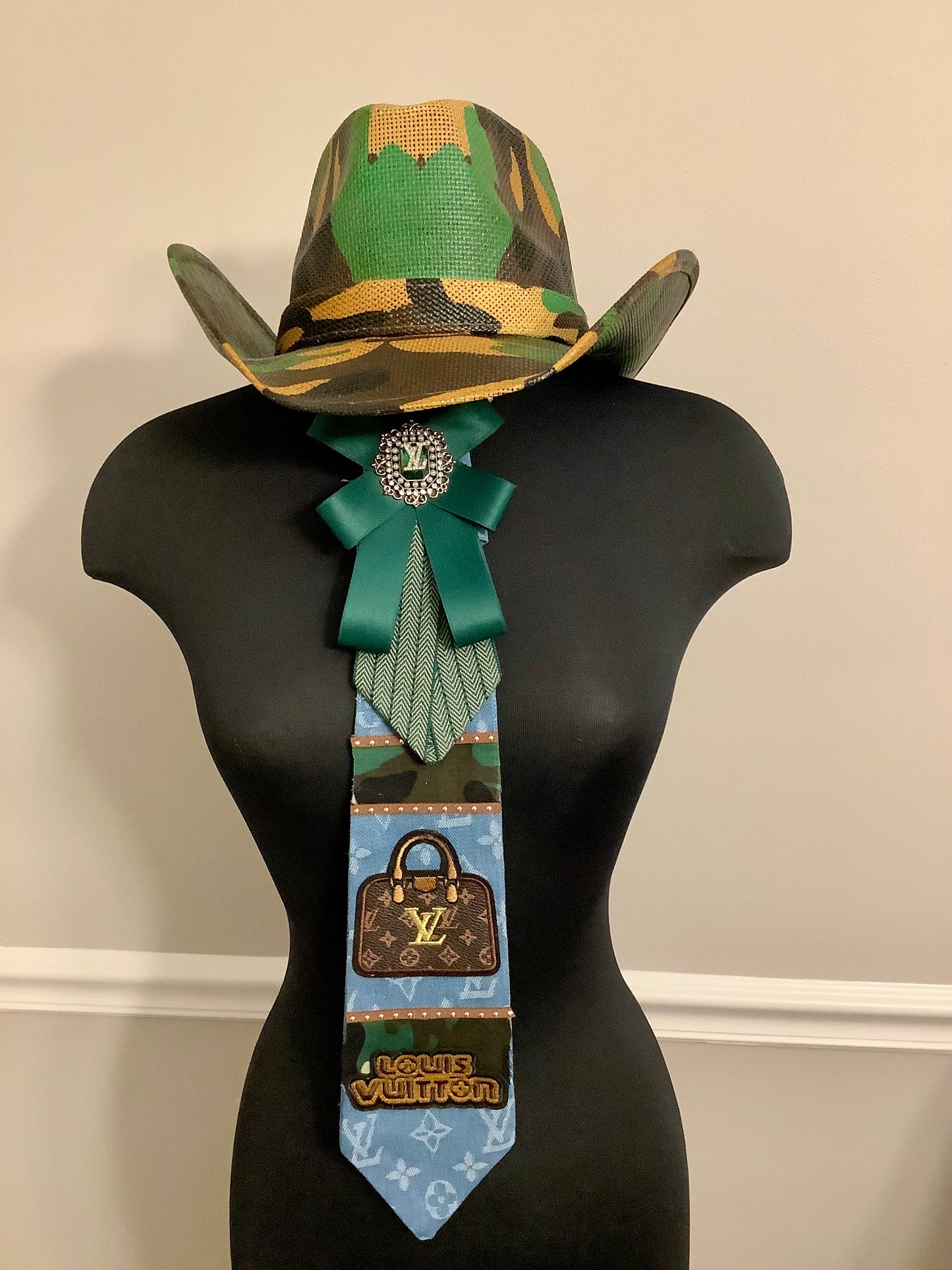 Necktie Necklace / TM Freestyle Ties