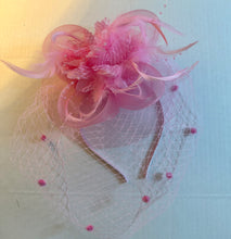 Load image into Gallery viewer, Fascinators with mesh veil / 11 different colors