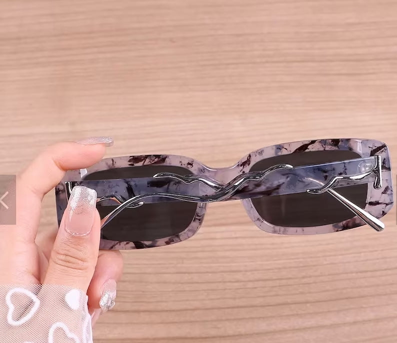 Clara Retro square frames
