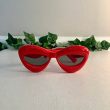 Load image into Gallery viewer, Bubble Cat eye Sunglasses
