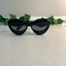 Load image into Gallery viewer, Bubble Cat eye Sunglasses
