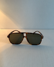 Load image into Gallery viewer, BOBBI retro aviator frames green lens
