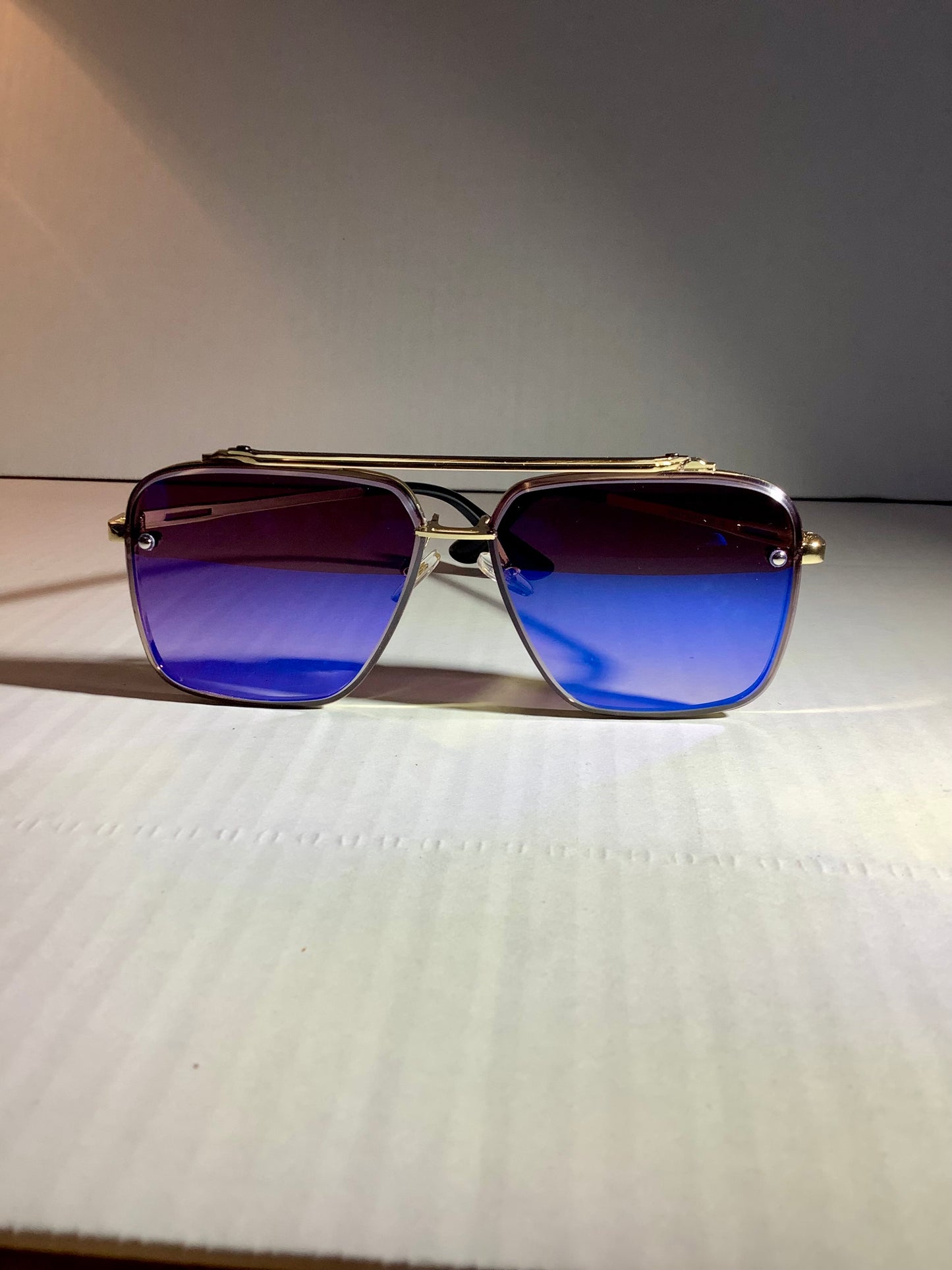 Durango sunglasses gradient purple lens