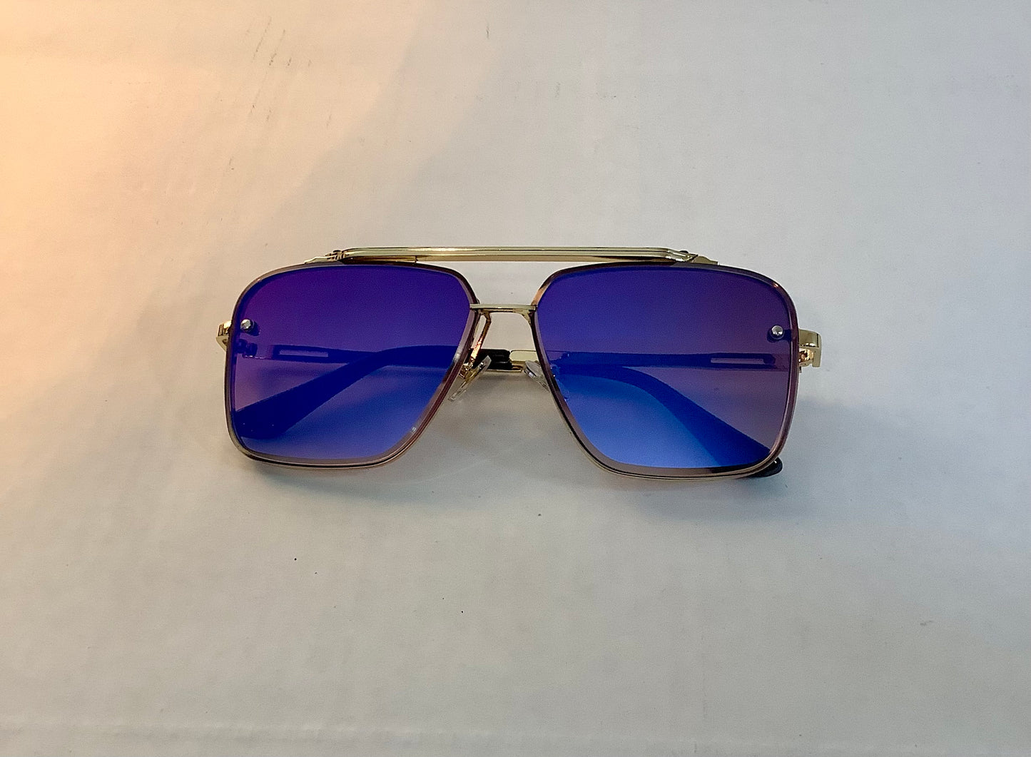 Durango sunglasses gradient purple lens