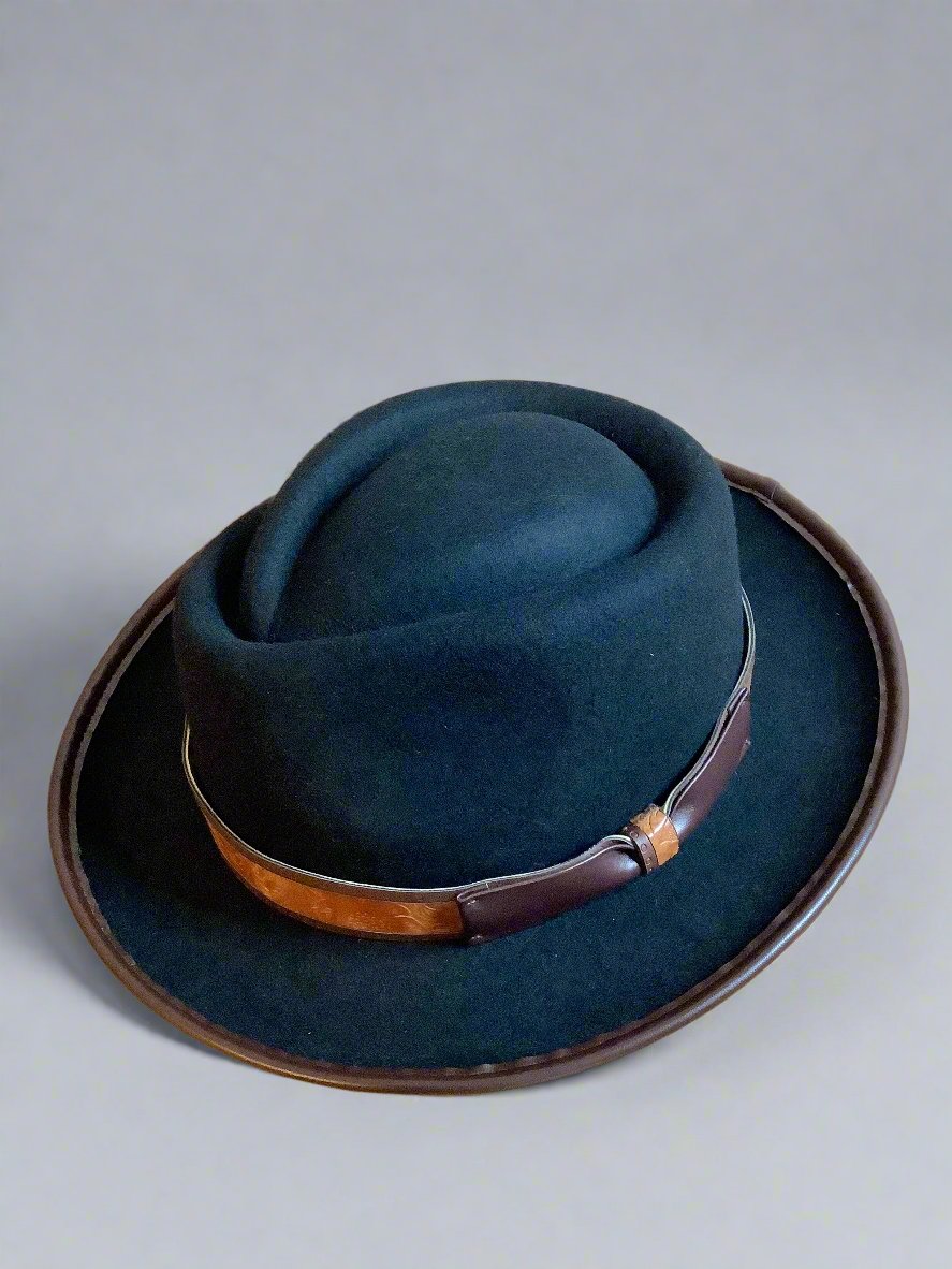 Short Brim black hat