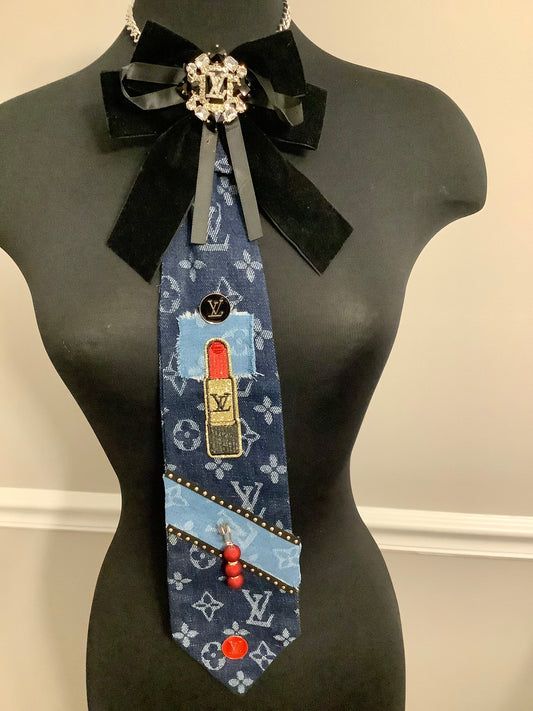 Necktie Necklace / TM freestyle Tie