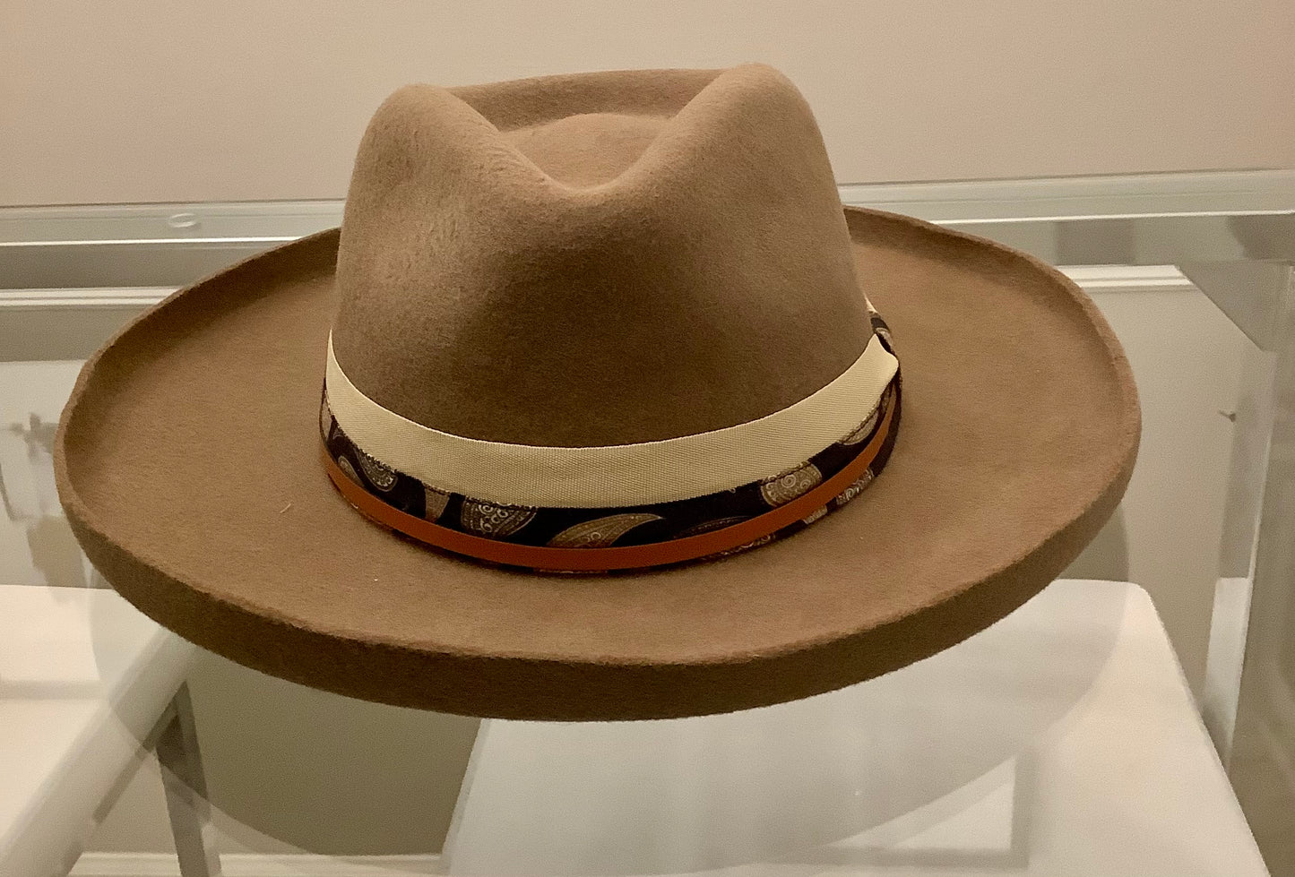 Wool felt pencil brim hat / Taupe Color