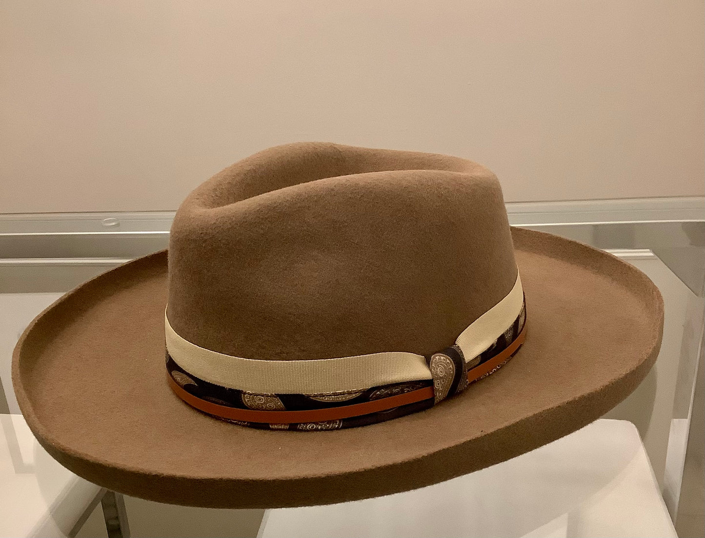 Wool felt pencil brim hat / Taupe Color