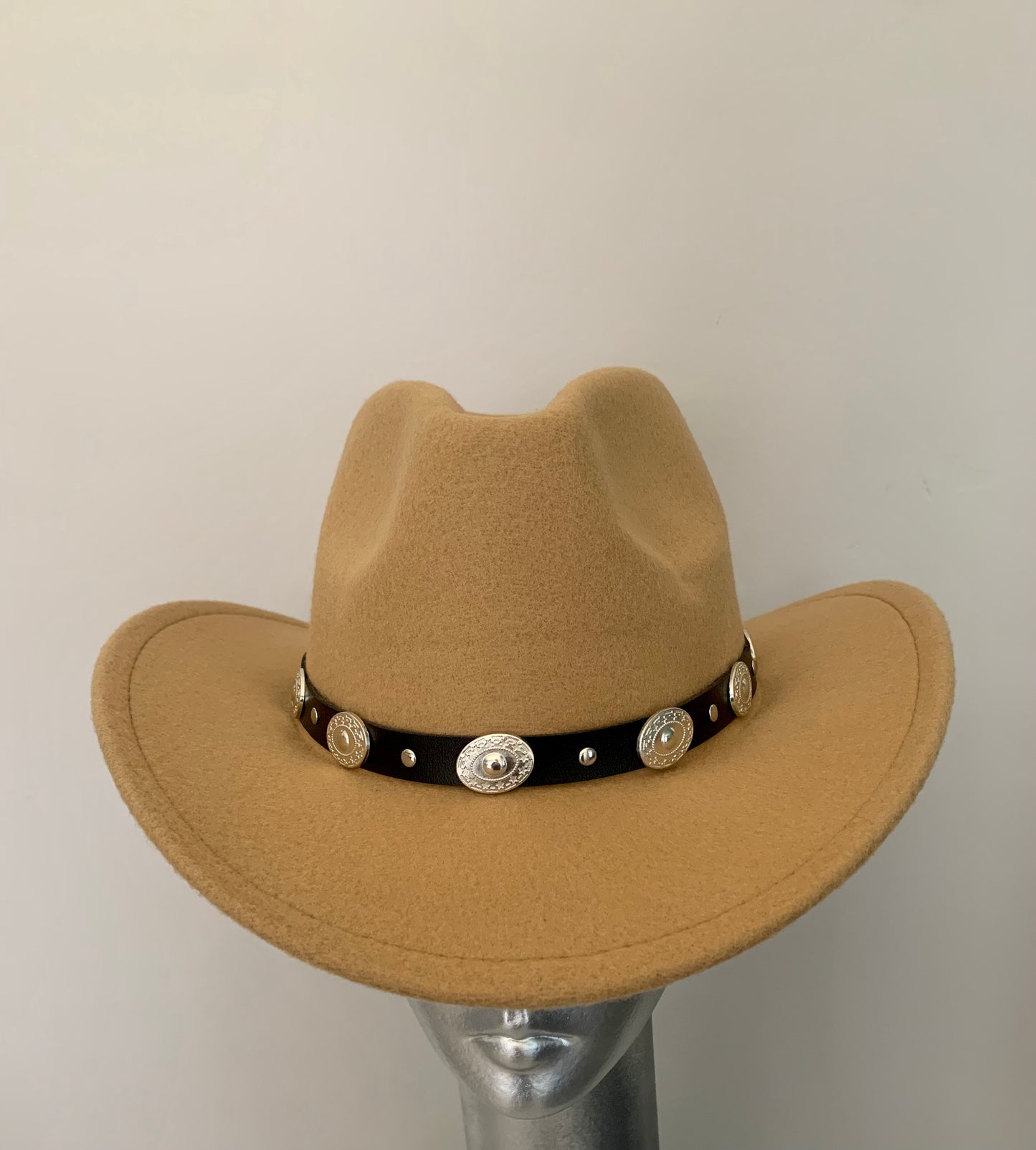 Cowboy hat tan