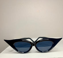 Load image into Gallery viewer, Sierra Retro Cat Eye frames
