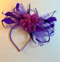 Load image into Gallery viewer, Fascinator hat with feathers / 12 different colors
