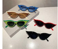 Load image into Gallery viewer, Sierra Retro Cat Eye frames
