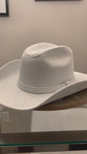 Load and play video in Gallery viewer, Cowboy Hat / Glitter and white
